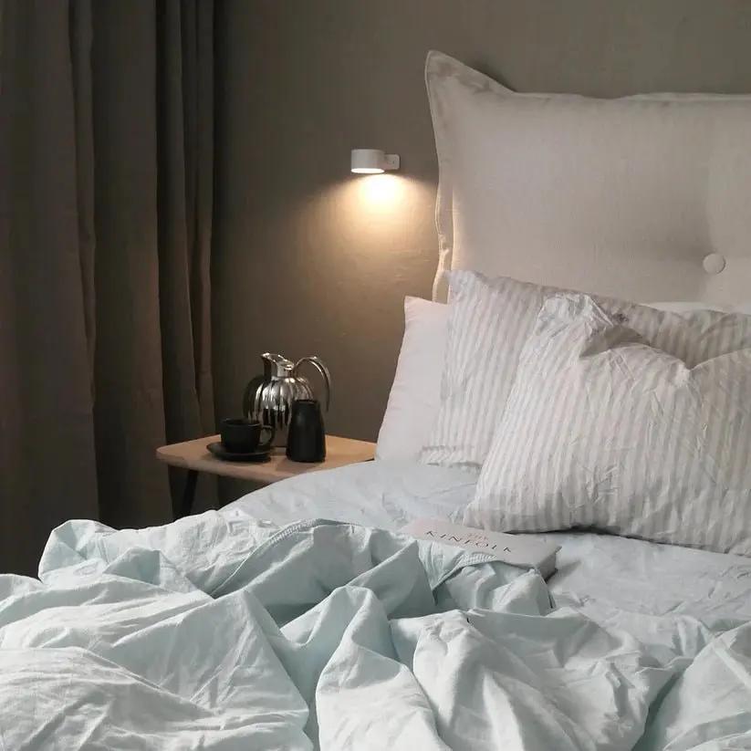 Wireless Wall Lamp — Ambient Light with the Touch of a Button